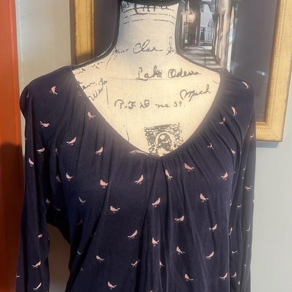 Old Navy 3/4 Sleeve Bird Print Top (Small) - Picture 2 of 7